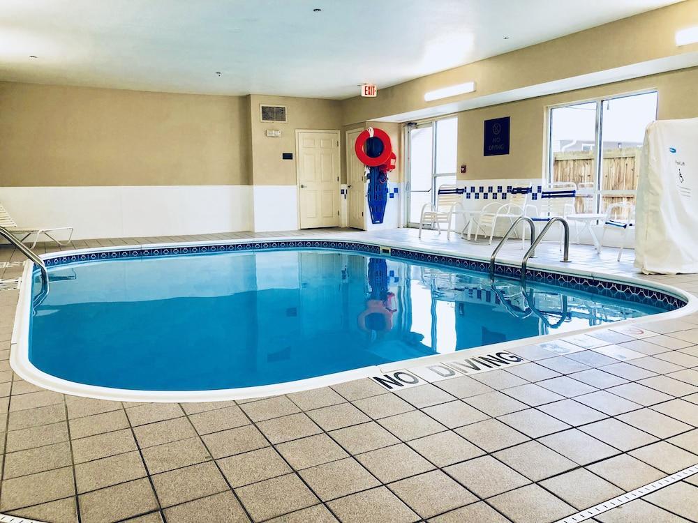 Comfort Suites Terre Haute University Area Extérieur photo