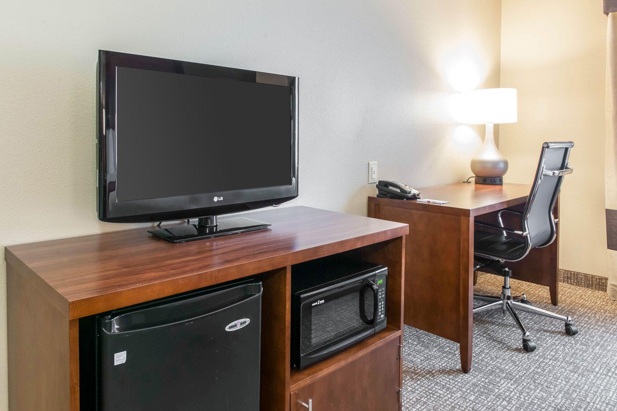Comfort Suites Terre Haute University Area Extérieur photo