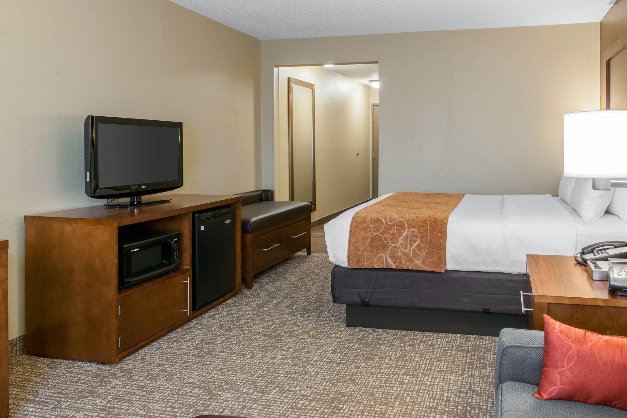 Comfort Suites Terre Haute University Area Extérieur photo