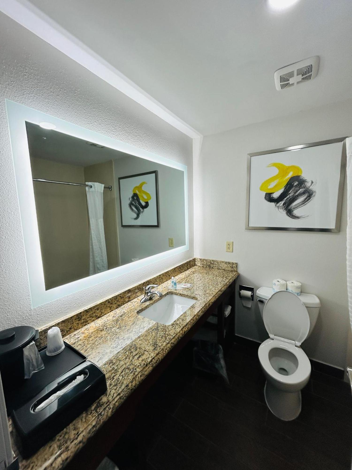 Comfort Suites Terre Haute University Area Extérieur photo