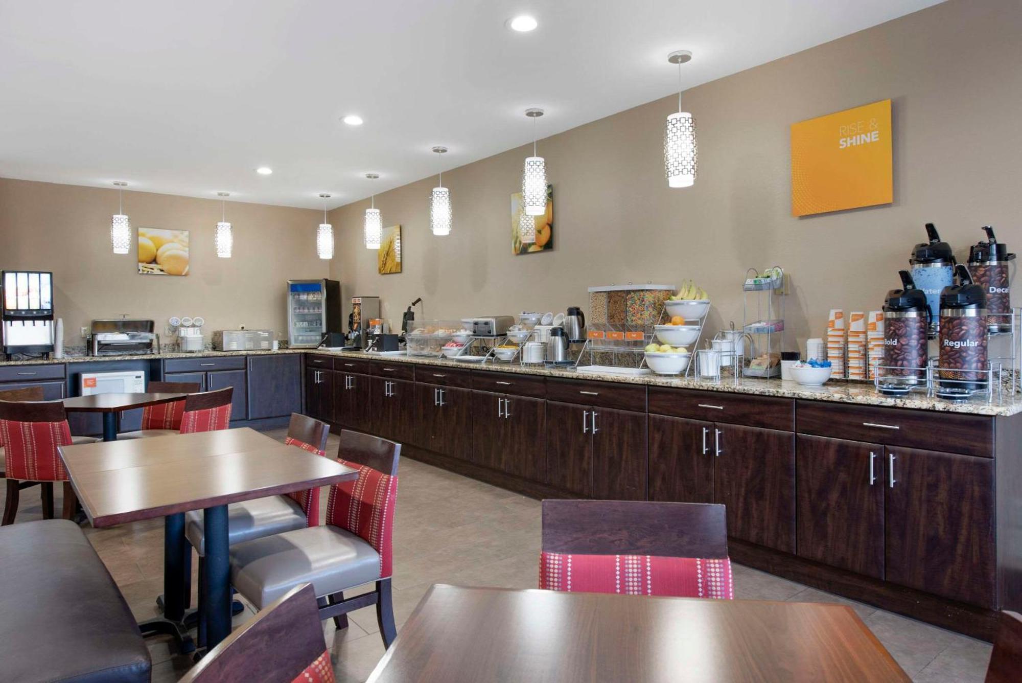 Comfort Suites Terre Haute University Area Extérieur photo